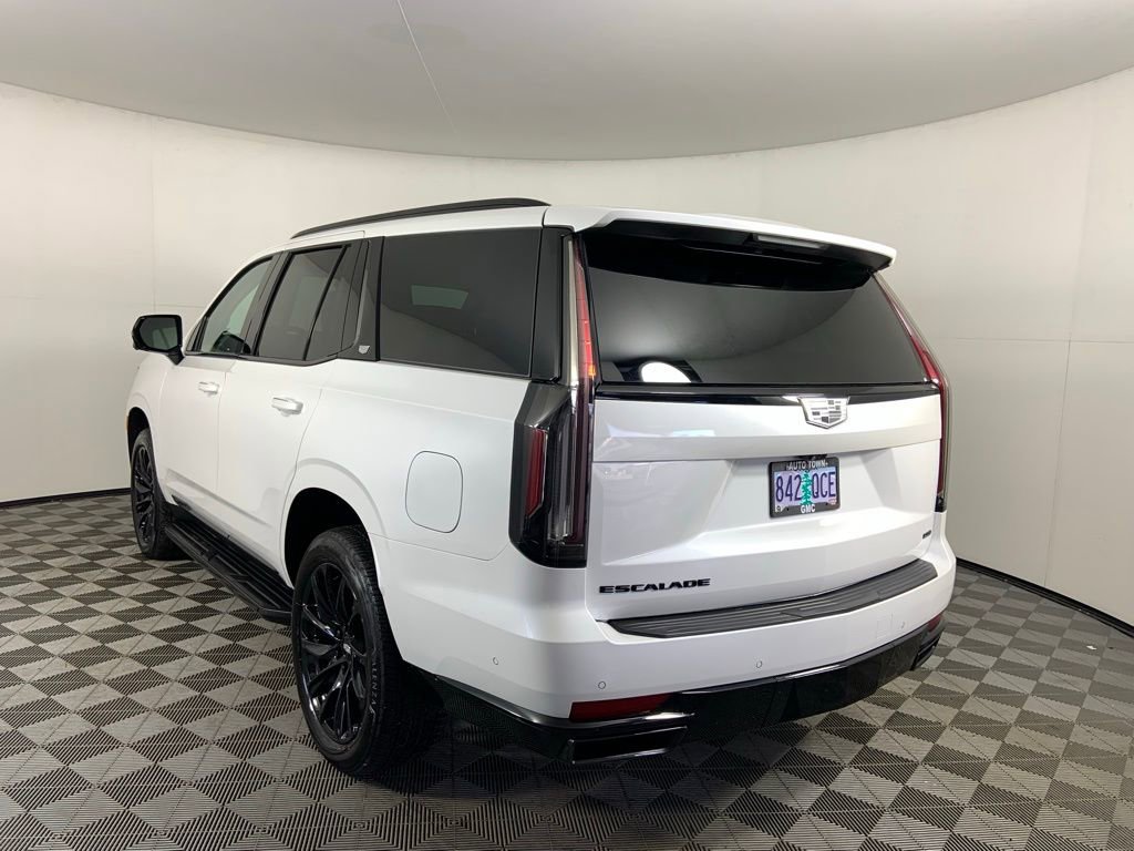 Used 2024 Cadillac Escalade Sport Platinum w/ LPO, ONYX Package AWD/4WD image 9