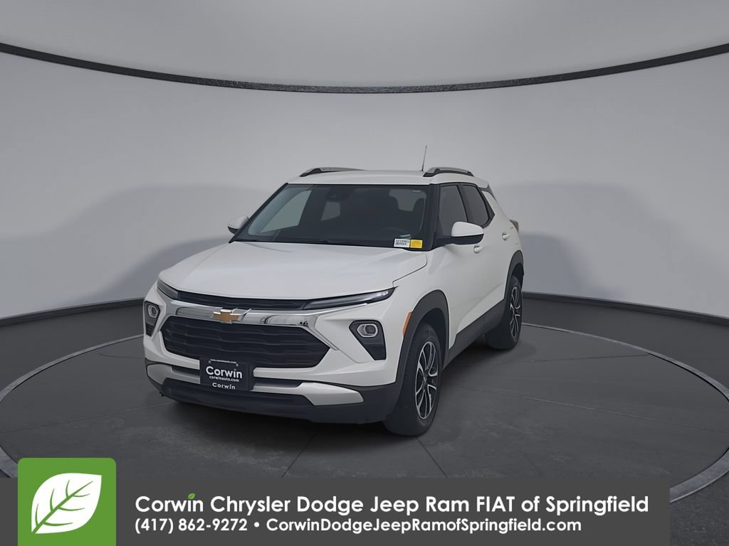 Used 2025 Chevrolet TrailBlazer LT AWD/4WD image 6