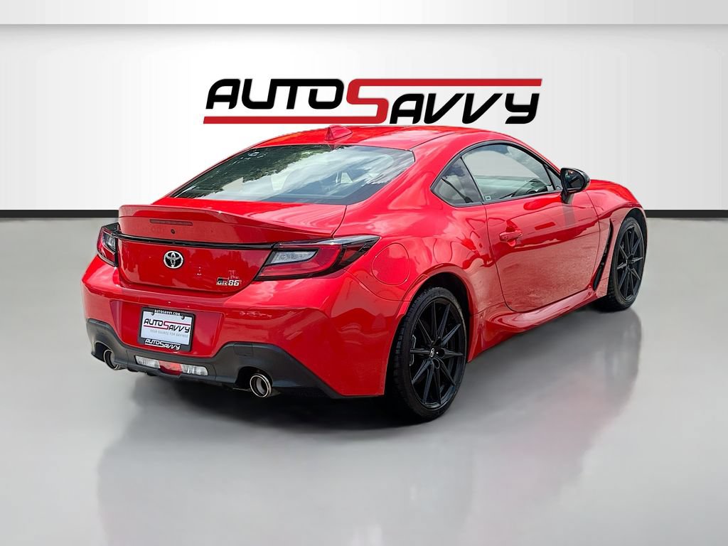 Used 2025 Toyota GR86 Premium w/ ALL Weather Mat Package (TMS) RWD image 7