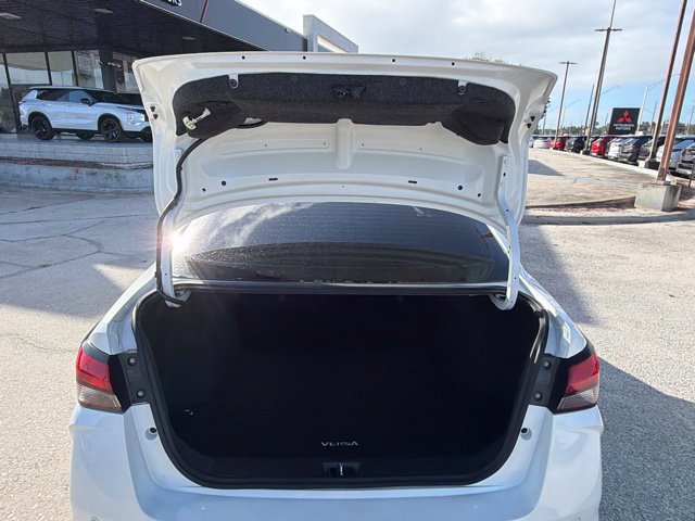 Used 2025 Nissan Versa SR w/ Trunk Package FWD image 15