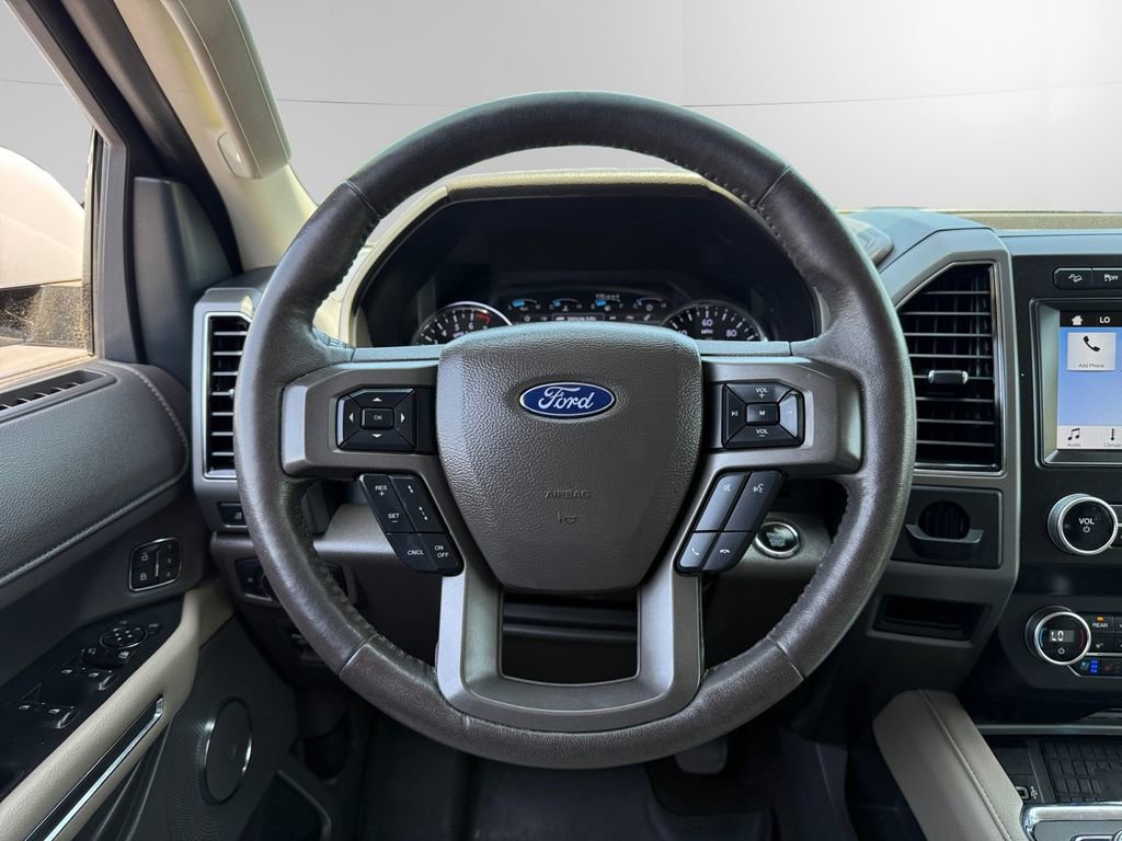 Used 2019 Ford Expedition XLT w/ Equipment Group 202A AWD/4WD image 12
