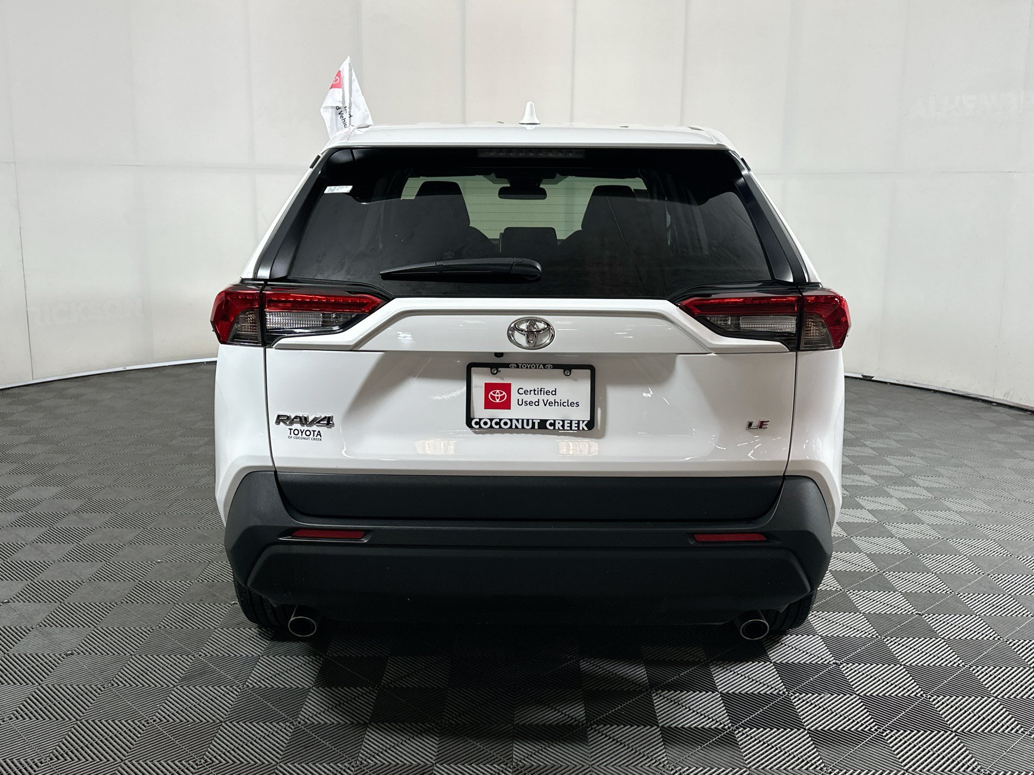 Certified 2025 Toyota RAV4 LE FWD image 4