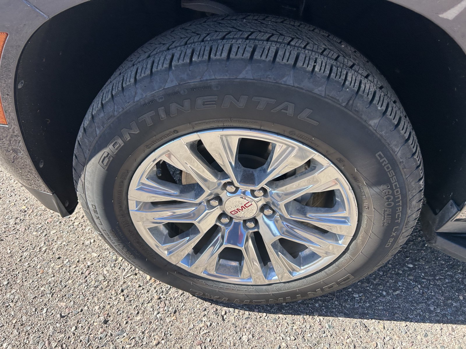 Certified 2025 GMC Yukon Denali AWD/4WD image 12