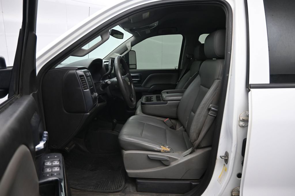 Used 2015 Chevrolet Silverado 2500 W/T AWD/4WD image 14