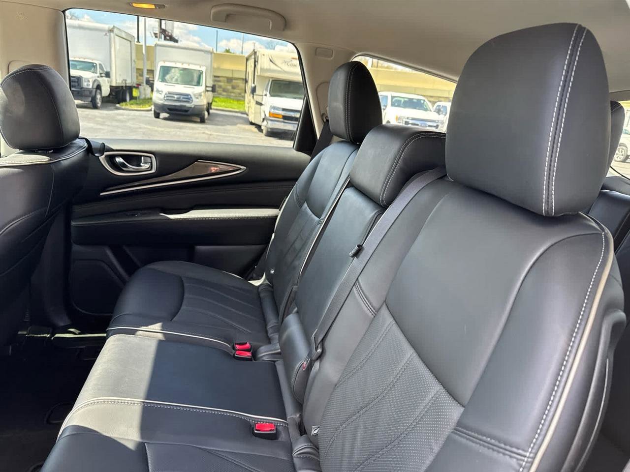 Used 2020 INFINITI QX60 Luxe w/ Essential Package image 13