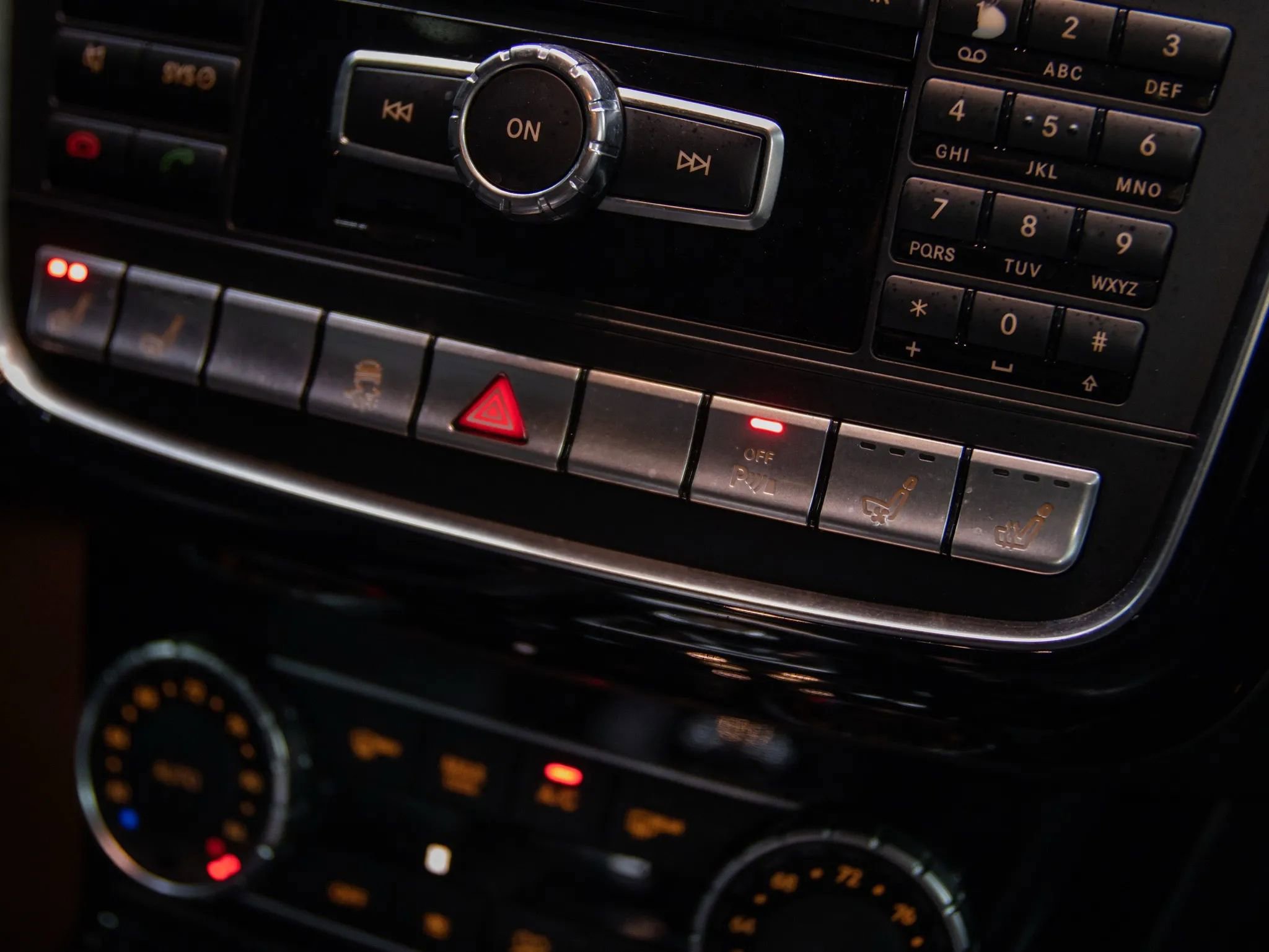 Used 2015 Mercedes-Benz G 550 image 31