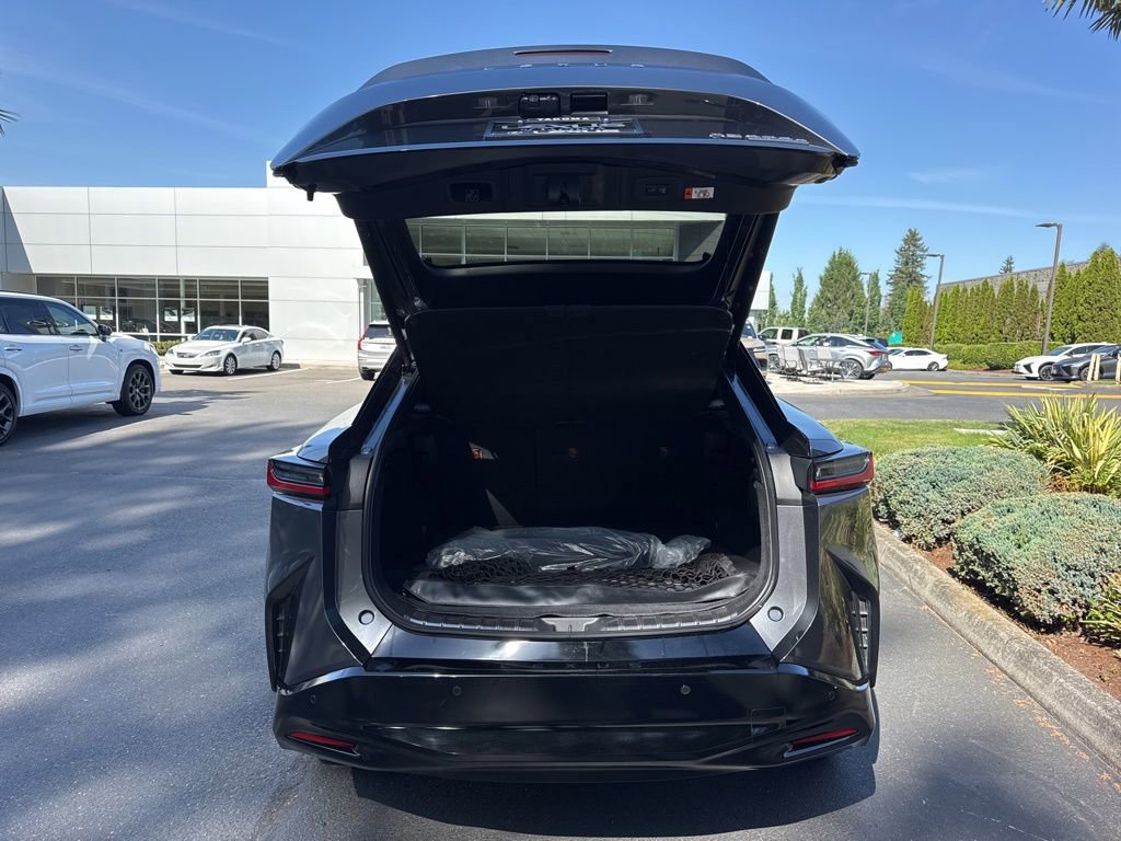 Certified 2023 Lexus RZ 450e Premium w/ Technology Package AWD/4WD image 15