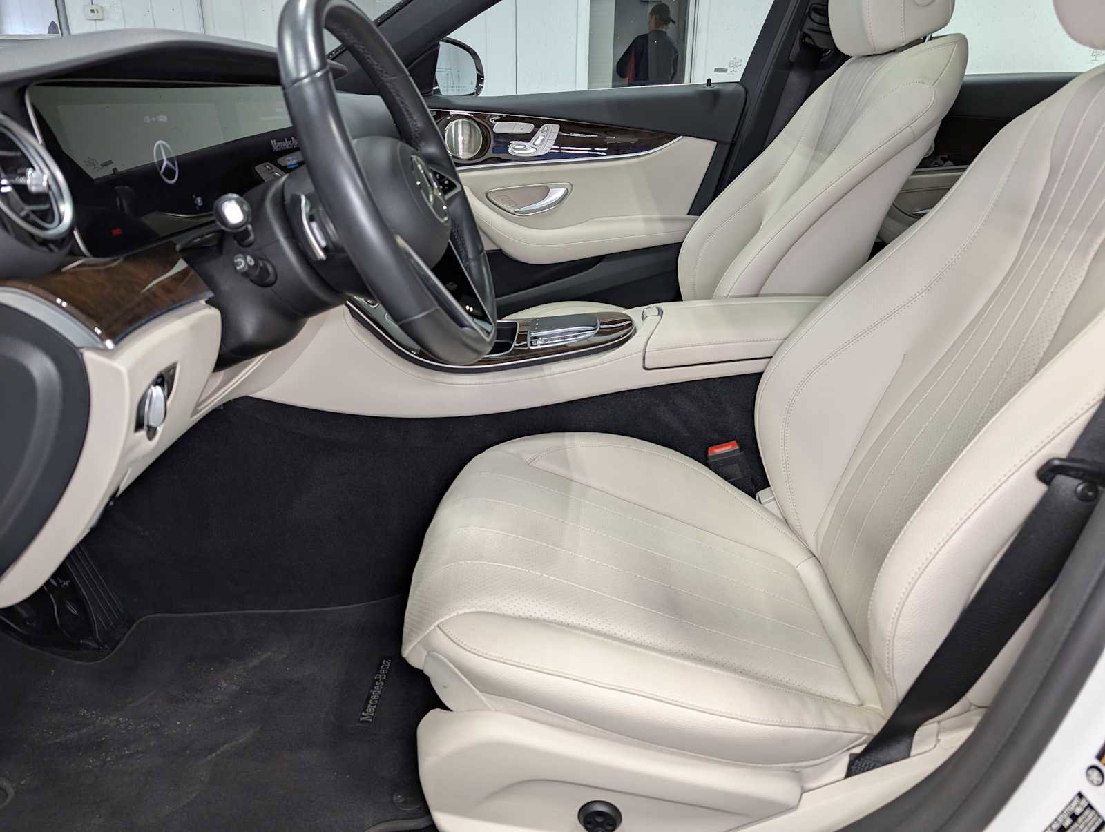Certified 2023 Mercedes-Benz E 350 4MATIC Sedan image 4