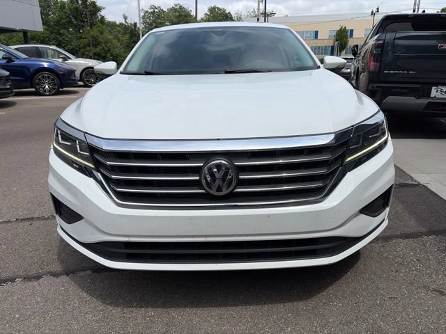 Used 2021 Volkswagen Passat 2.0T SE FWD image 4