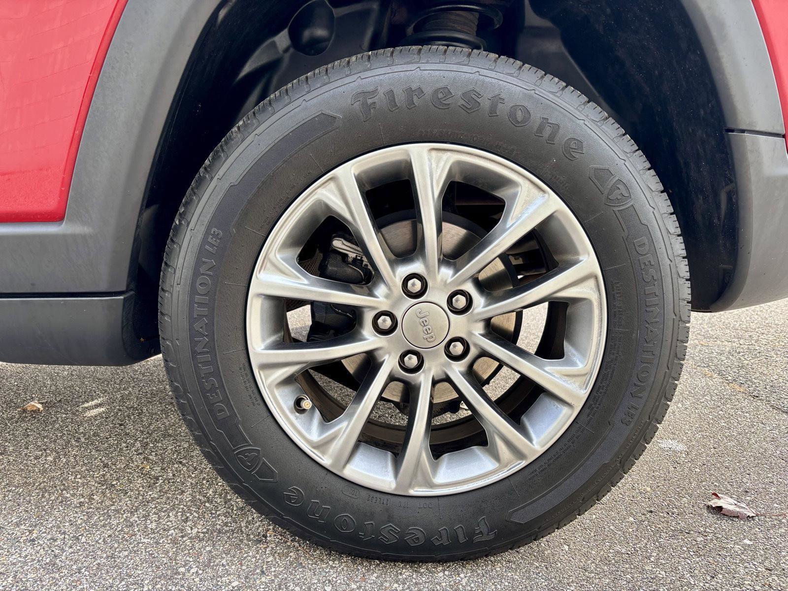 Used 2023 Jeep Compass Sport image 17