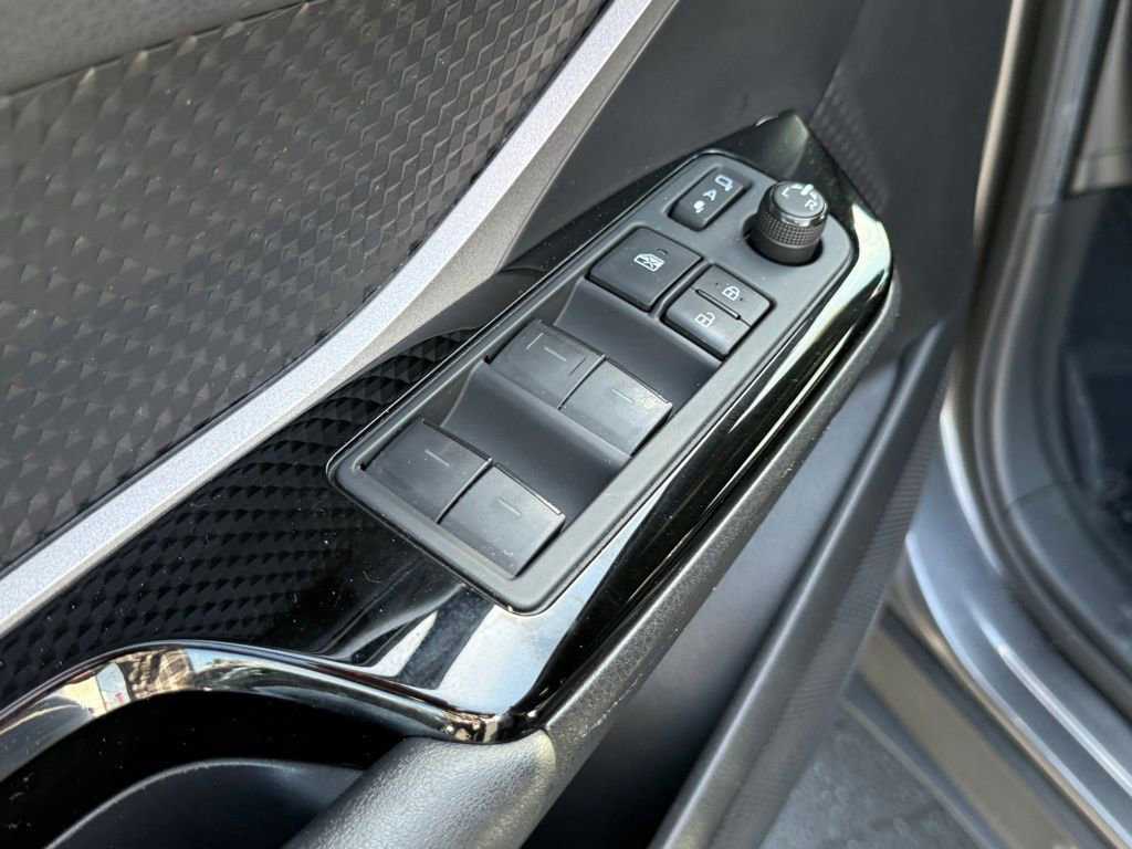 Used 2021 Toyota C-HR Nightshade image 18