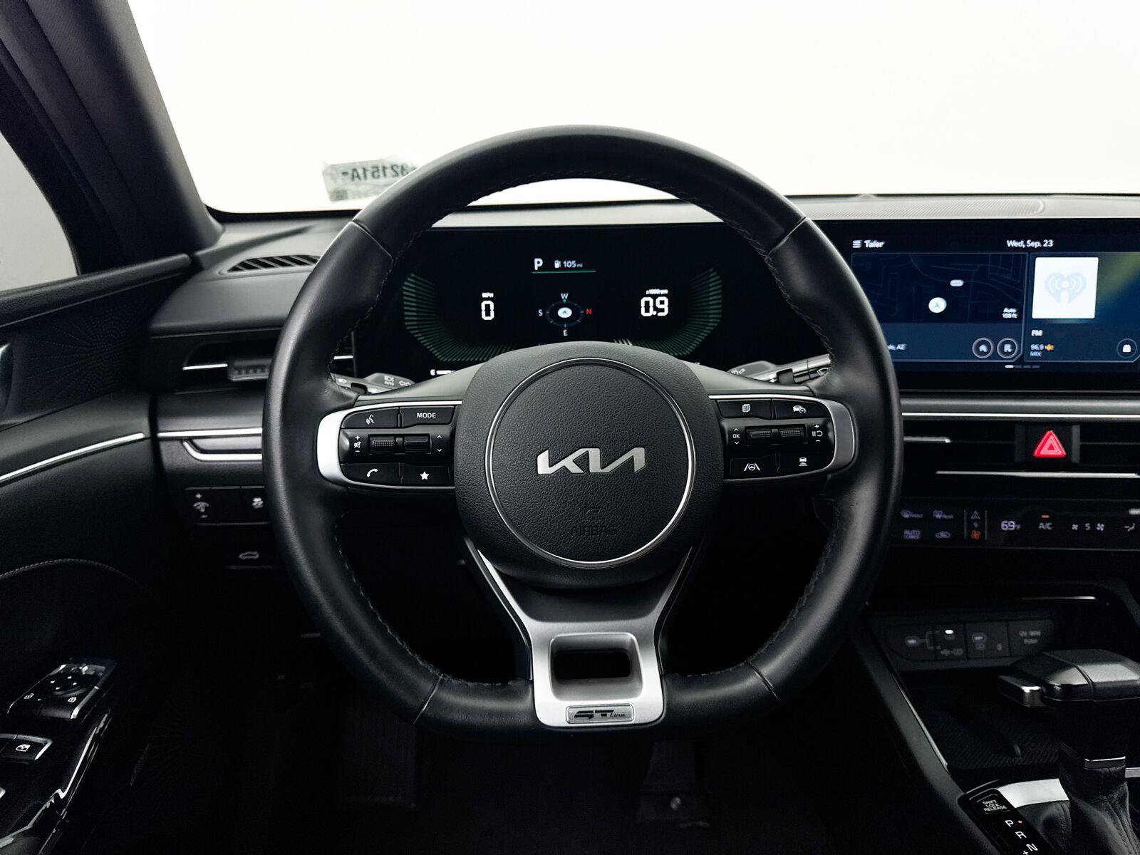 Used 2025 Kia K5 GT-Line w/ GT-Line Premium Package FWD image 4