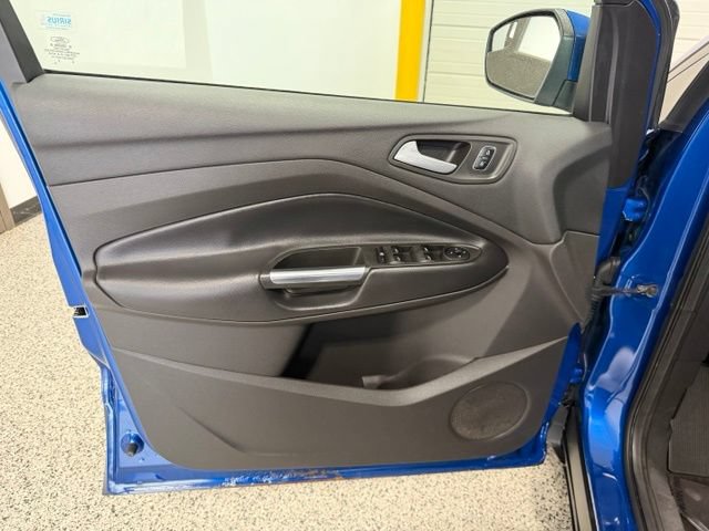 Used 2017 Ford Escape SE FWD image 8