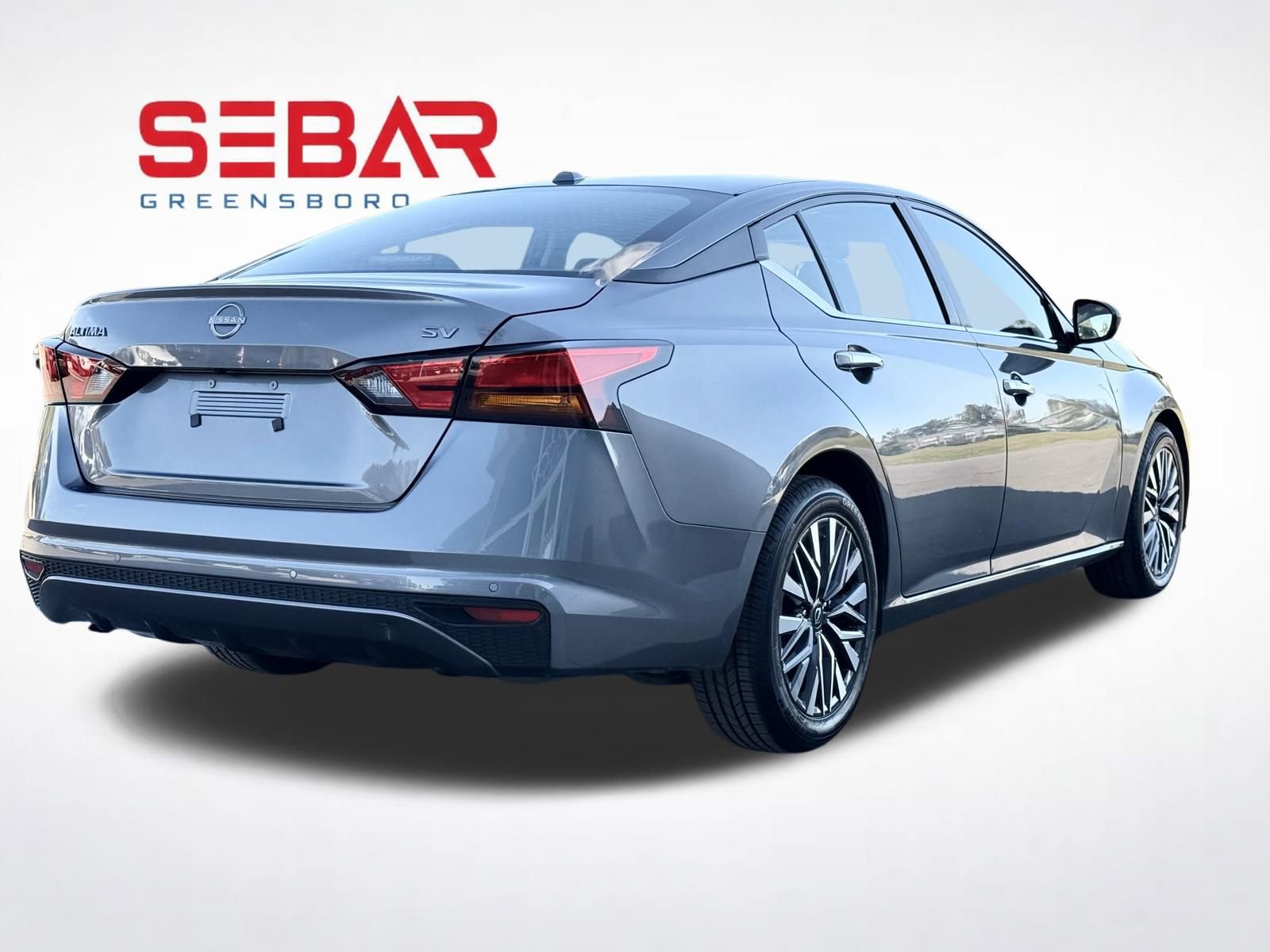 Used 2024 Nissan Altima 2.5 SV image 5