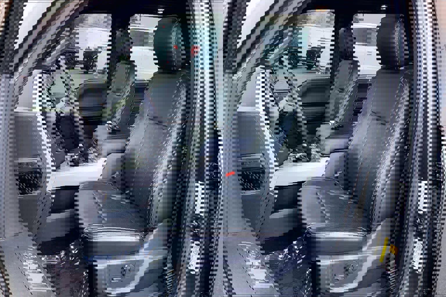 Used 2019 Ford F150 Lariat w/ Equipment Group 502A Luxury image 7