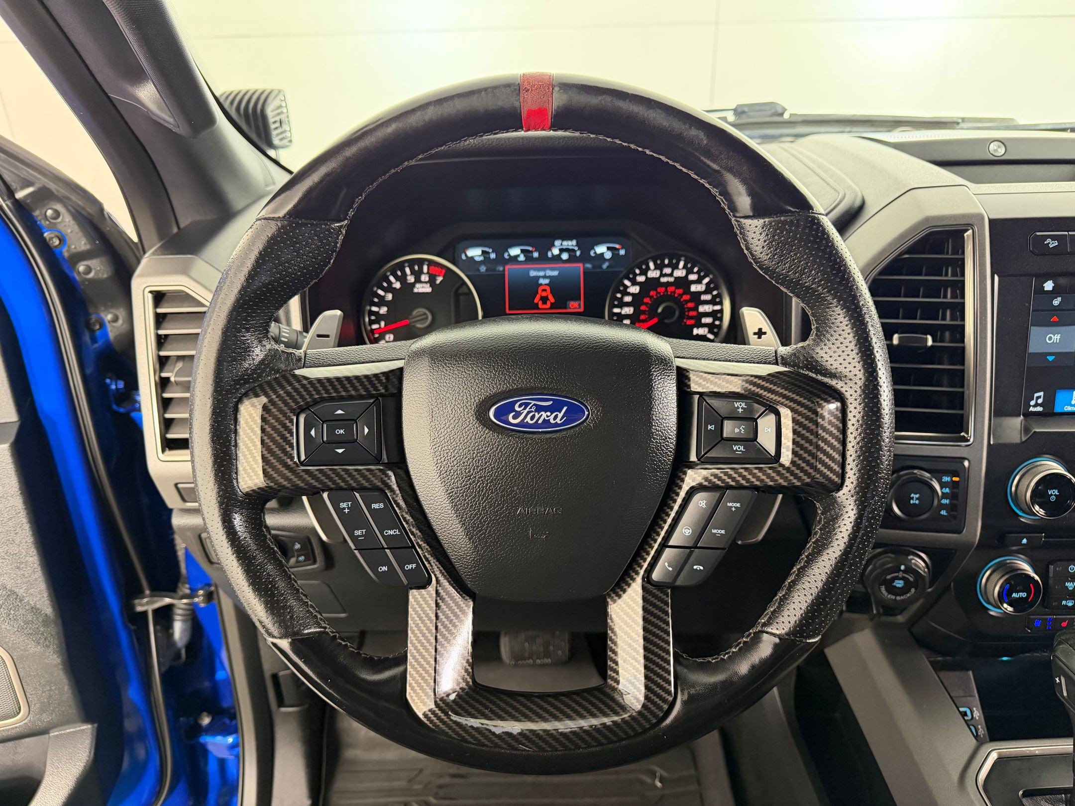 Used 2018 Ford F150 Raptor w/ Equipment Group 802A Luxury AWD/4WD image 15