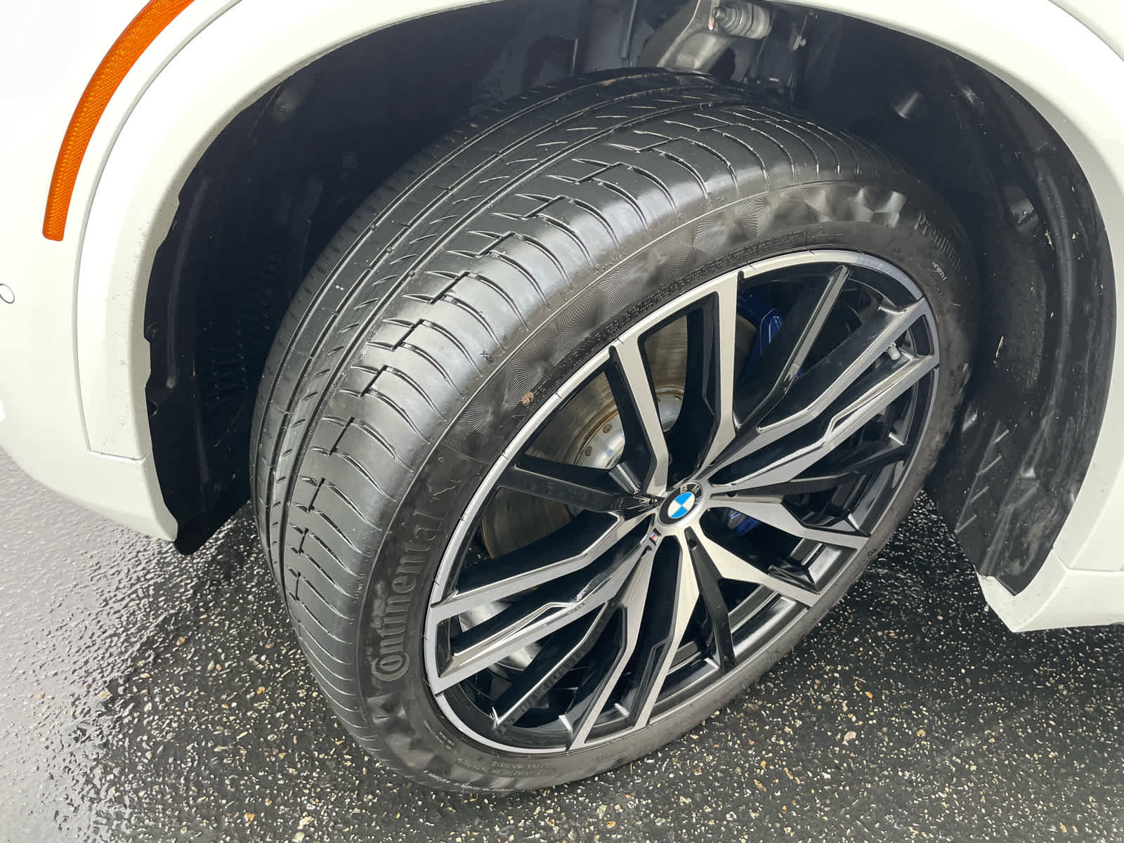 Used 2023 BMW X5 xDrive40i w/ M Sport Package image 20