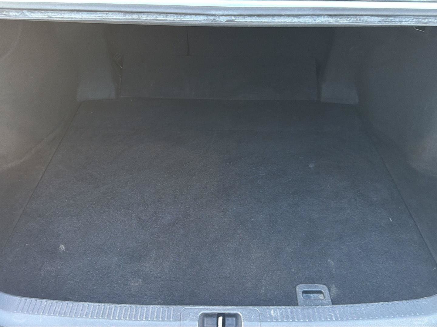 Used 2018 Toyota Camry SE w/ Convenience Package FWD image 31