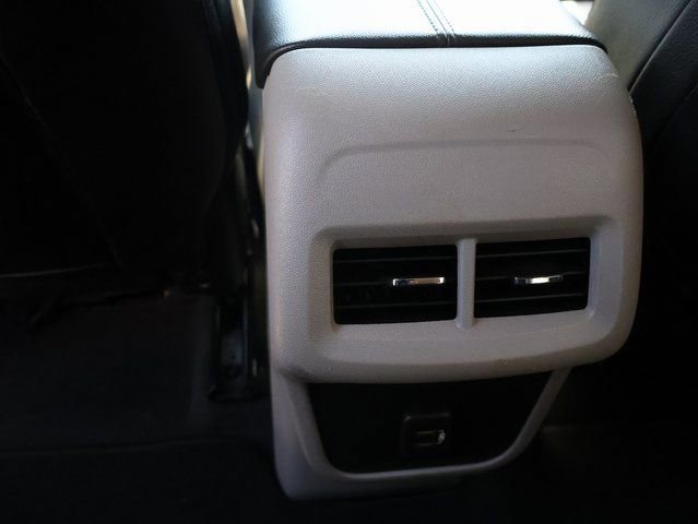 Used 2018 GMC Terrain SLE image 17