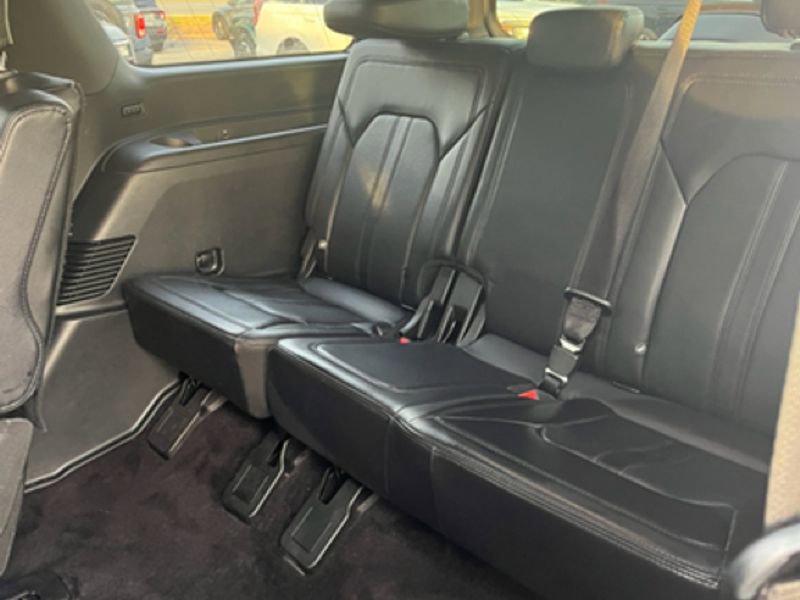 Used 2021 Ford Expedition Limited image 13