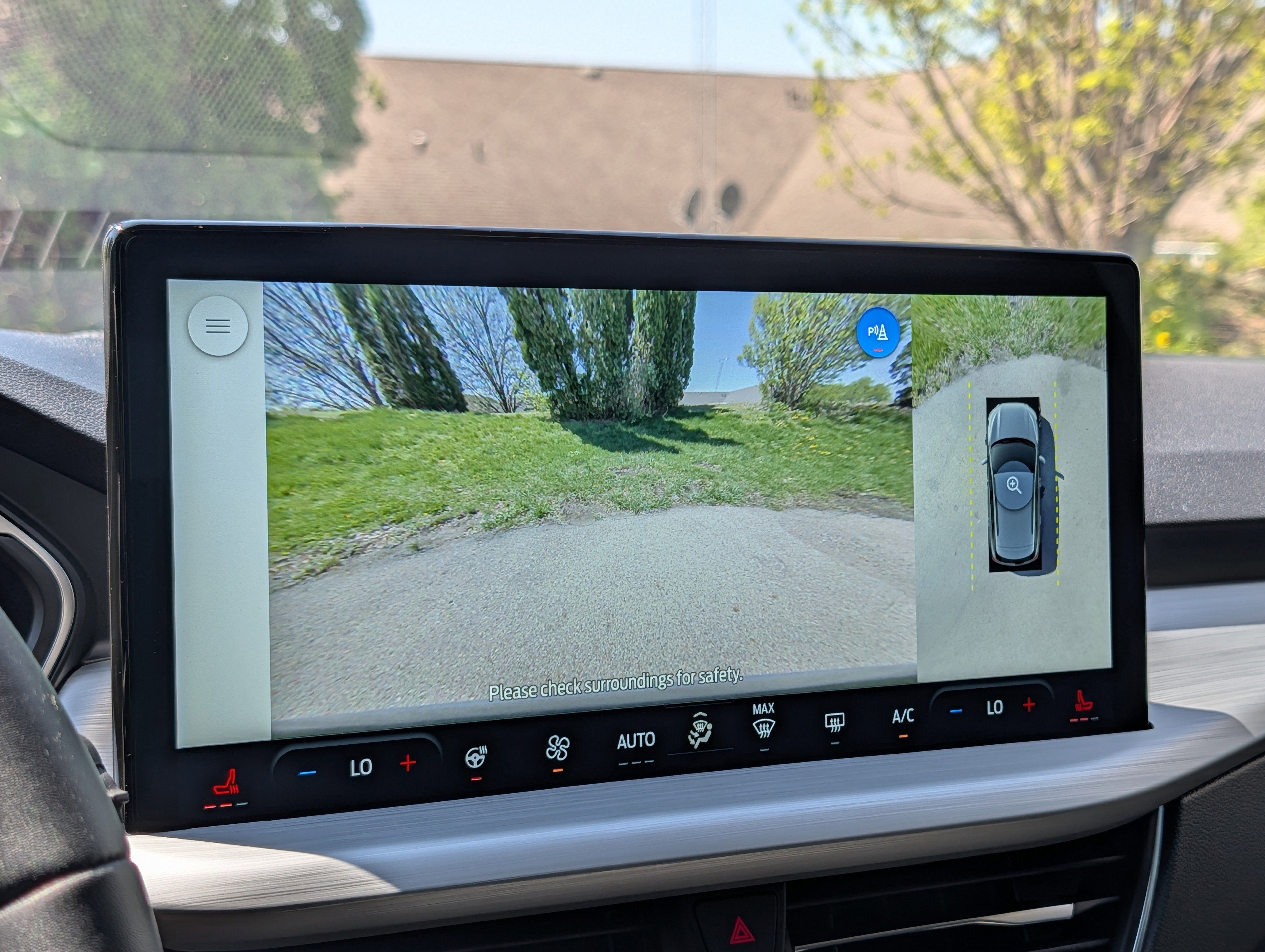 Used 2026 Ford Escape SE w/ PHEV Premium Package image 22