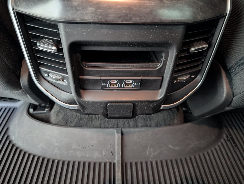 Used 2023 RAM 1500 Big Horn AWD/4WD image 11