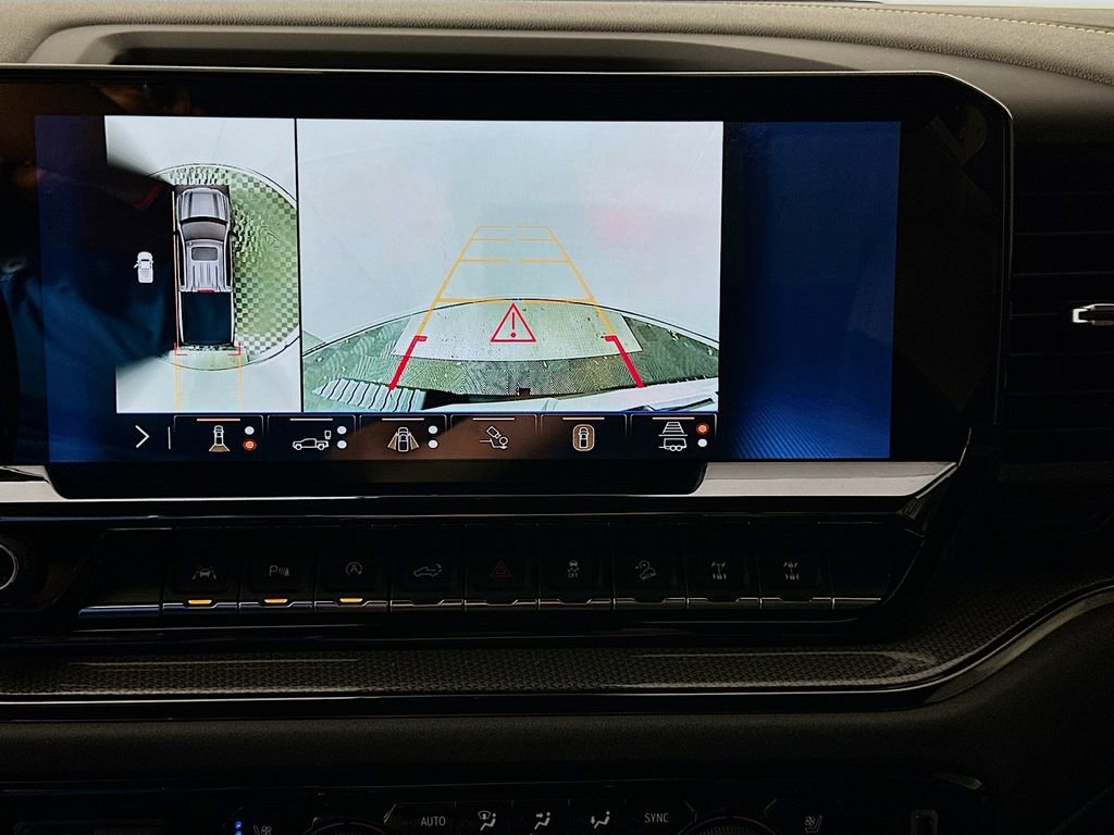 Used 2025 Chevrolet Silverado 1500 ZR2 w/ Technology Package image 14