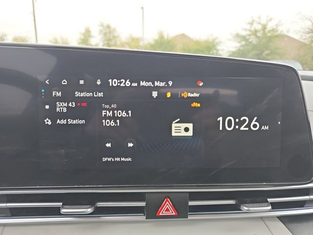 Used 2024 Hyundai Elantra Limited FWD image 8