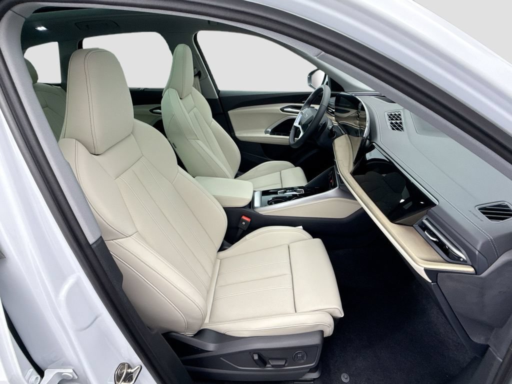 Used 2025 Audi Q5 Premium Plus w/ Premium Plus AWD/4WD image 20
