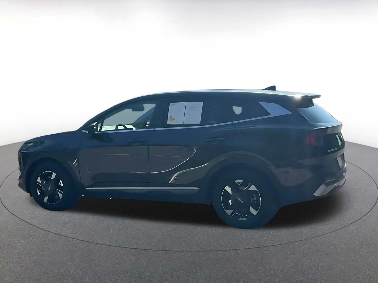 Used 2026 Kia Sportage LX FWD image 9