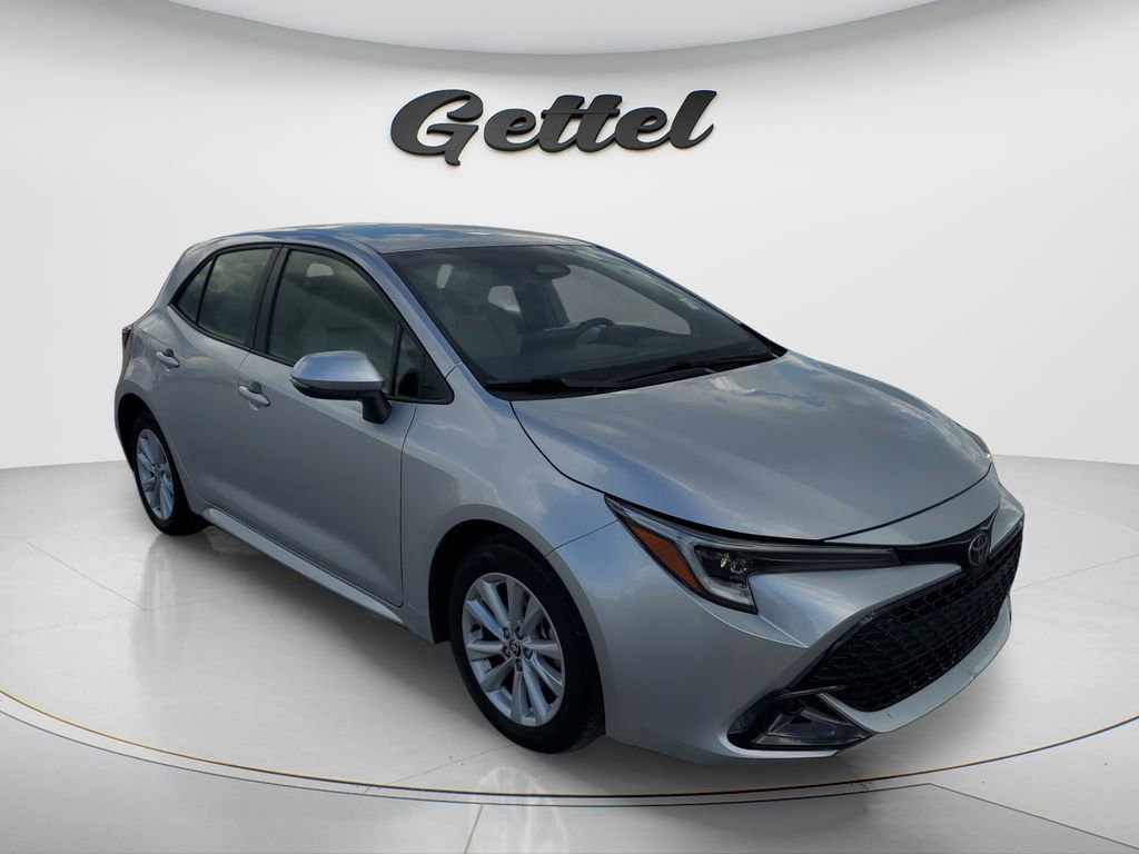 Certified 2025 Toyota Corolla SE image 2