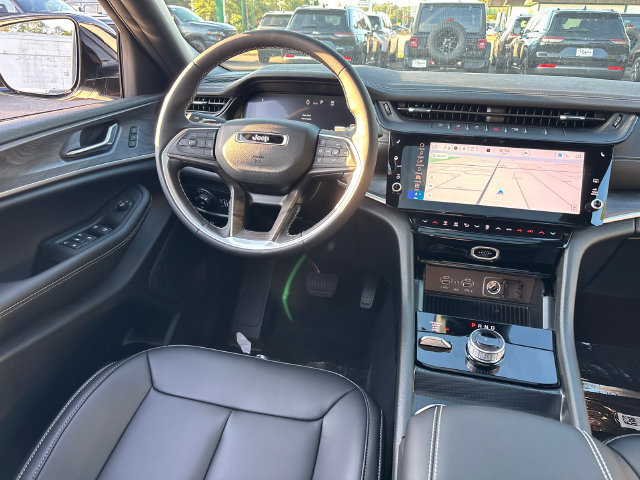 New 2027 Jeep Grand Cherokee Limited AWD/4WD image 11