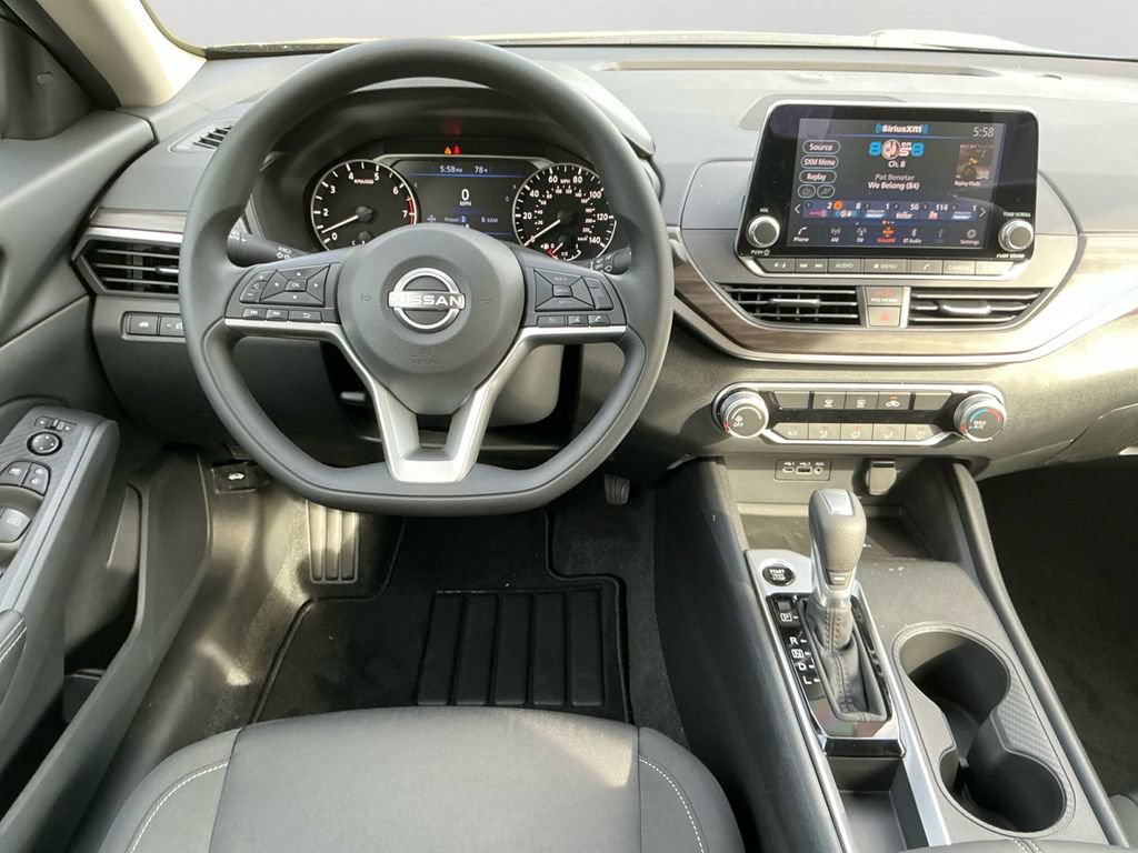 New 2026 Nissan Altima 2.5 SV FWD image 16