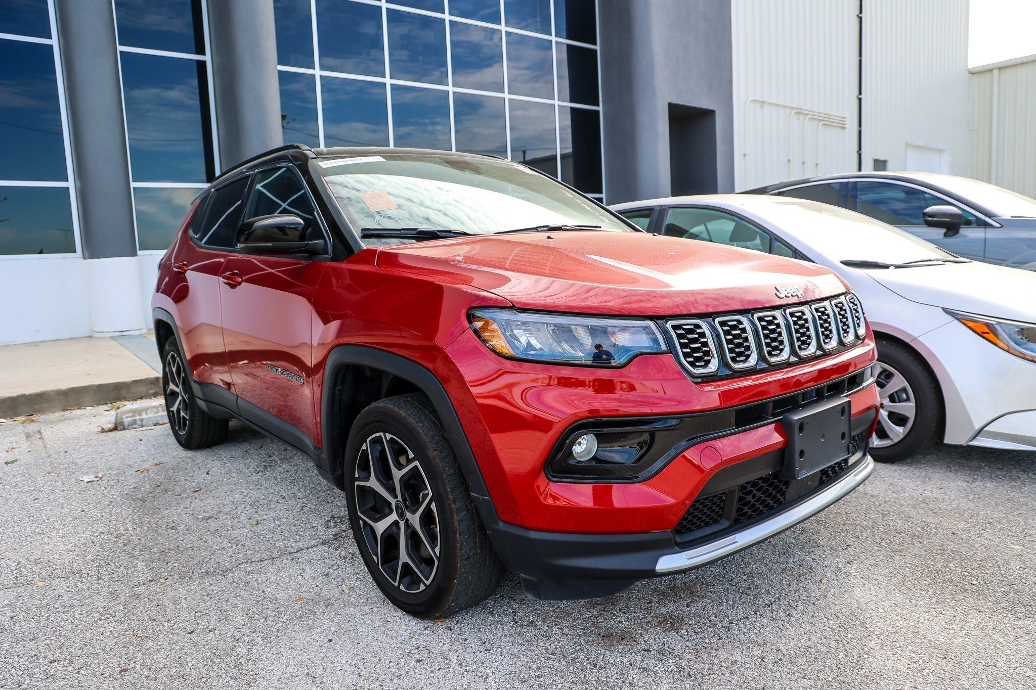 Used 2025 Jeep Compass Limited AWD/4WD image 6