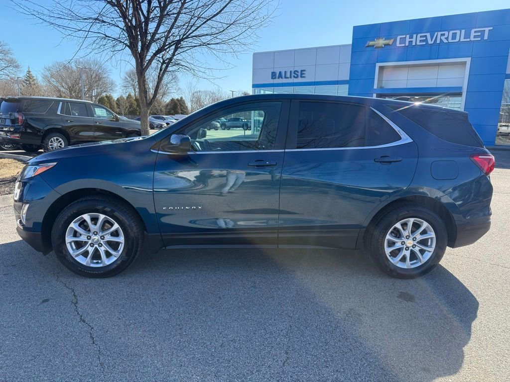 Used 2021 Chevrolet Equinox LT image 2