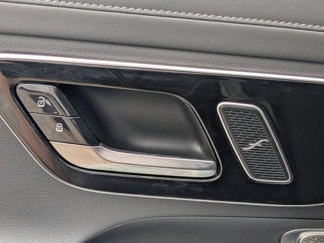 Used 2023 Mercedes-Benz GLC 300 image 29