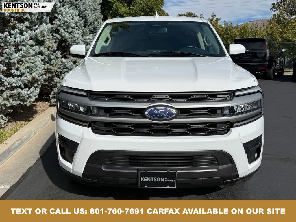 Used 2024 Ford Expedition XLT image 2