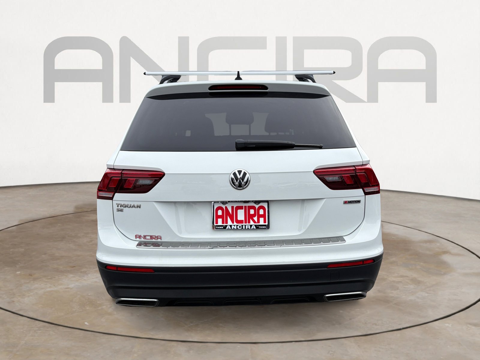 Used 2019 Volkswagen Tiguan SE w/ Panoramic Sunroof Package AWD/4WD image 9
