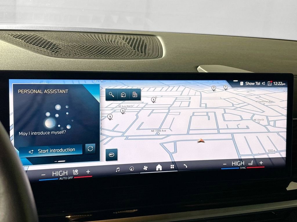 Used 2025 BMW X5 xDrive50e image 16