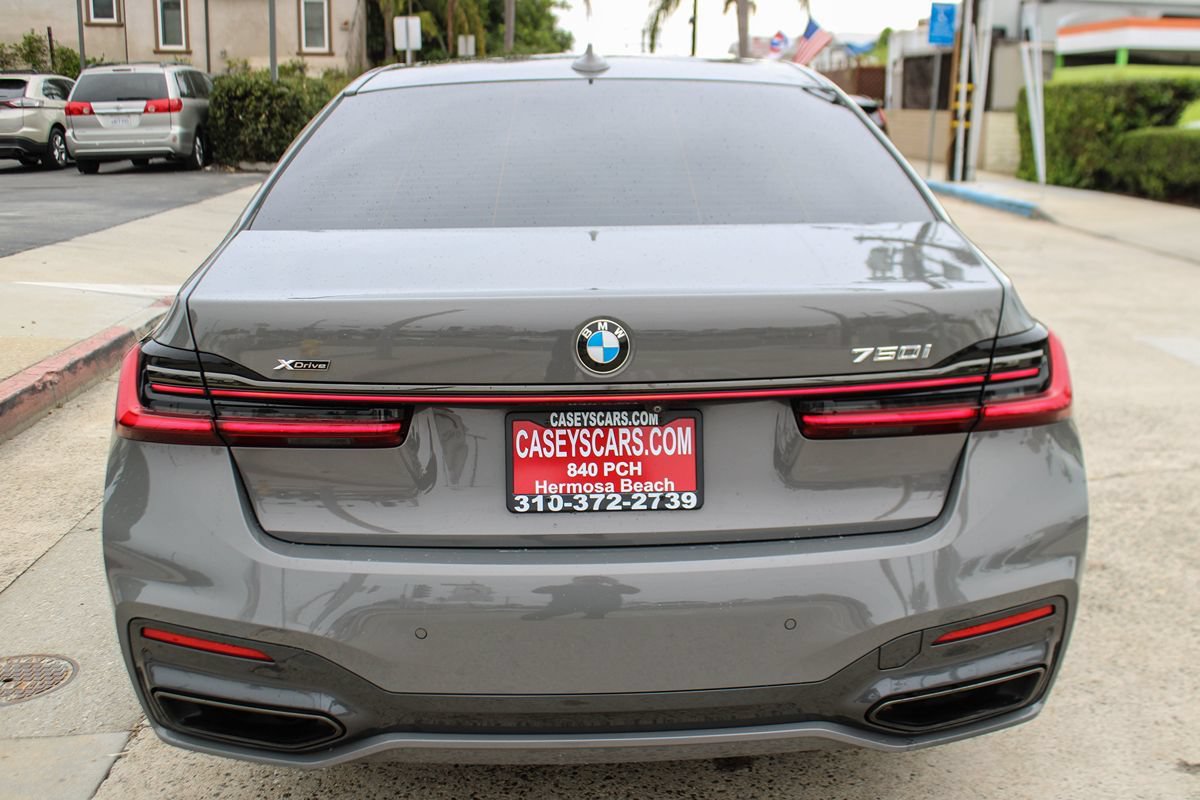 Used 2021 BMW 750i xDrive w/ M Sport Package AWD/4WD image 4