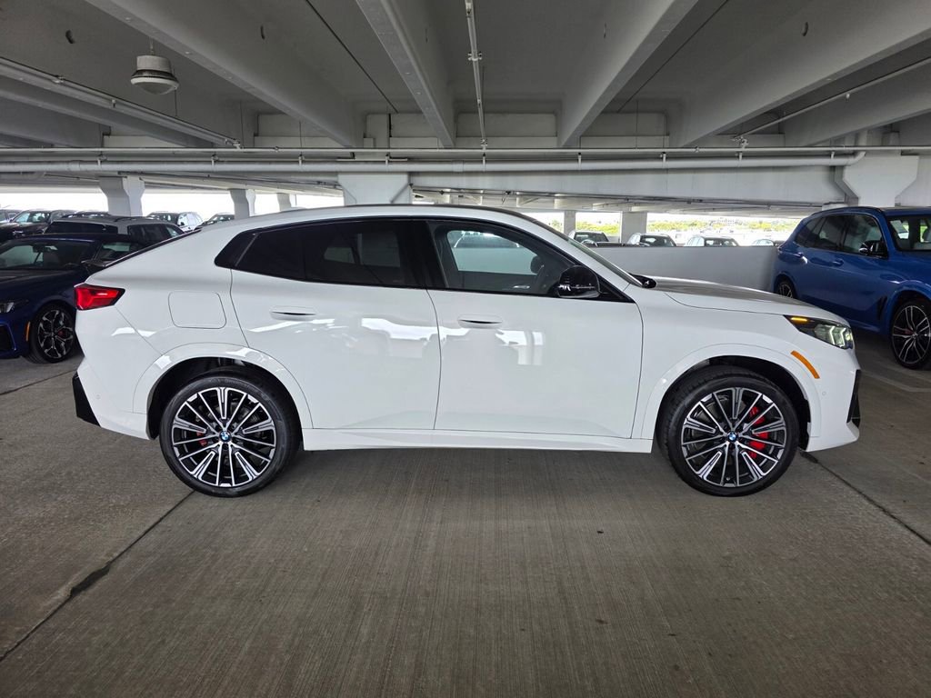 New 2026 BMW X2 xDrive28i w/ Technology Package image 3