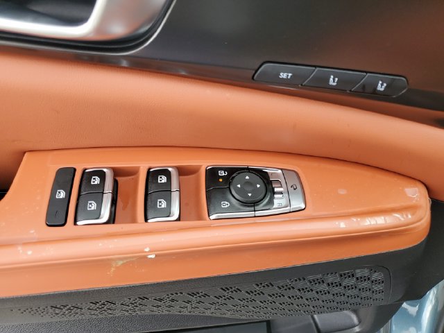 New 2027 Kia Carnival SX w/ Dark Edition Package FWD image 27
