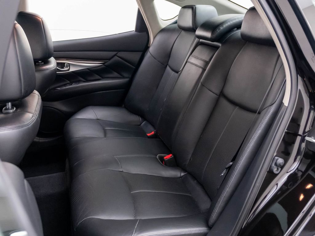Used 2012 INFINITI M37 x w/ Premium Pkg image 18