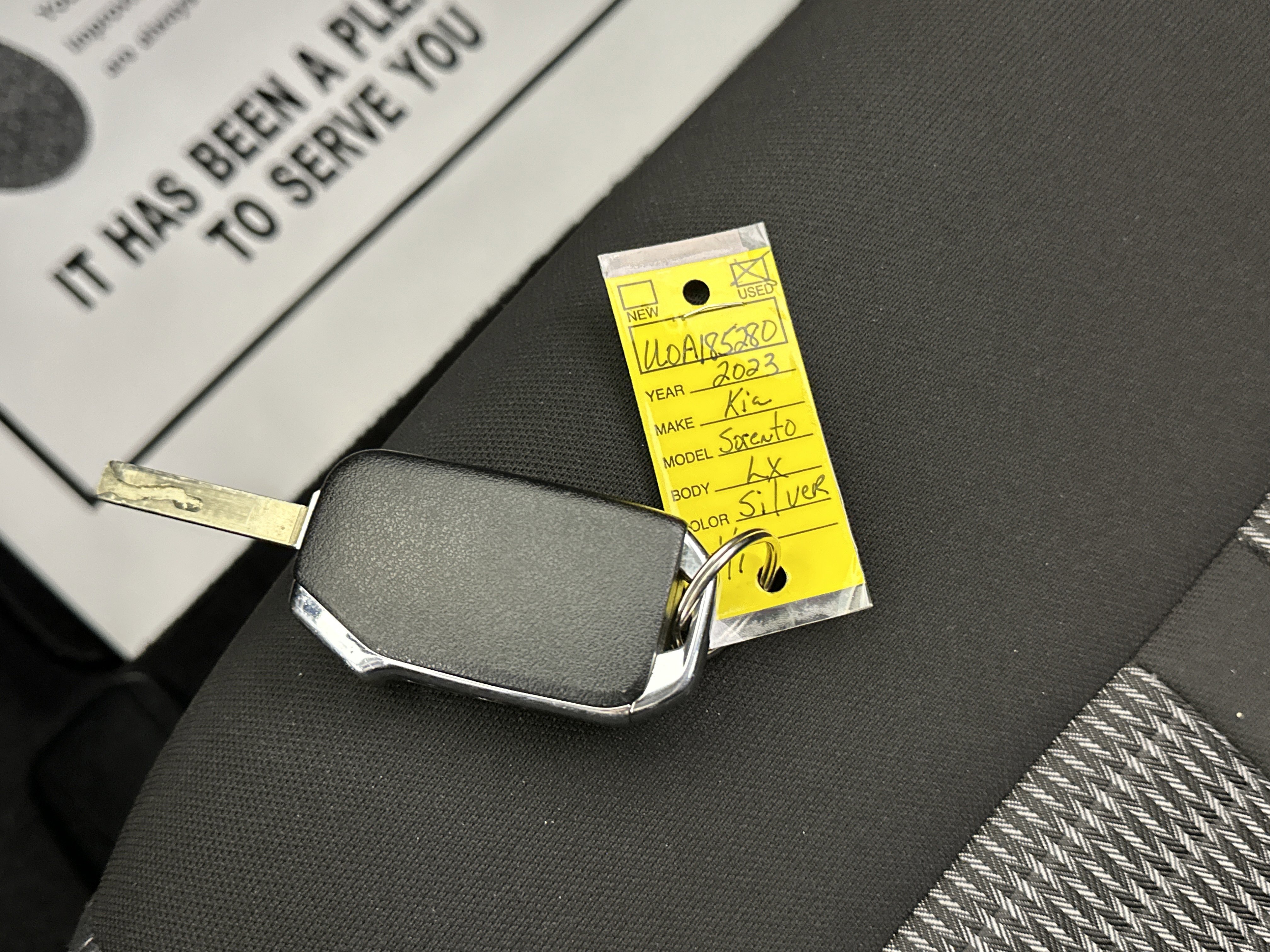 Used 2023 Kia Sorento LX image 30