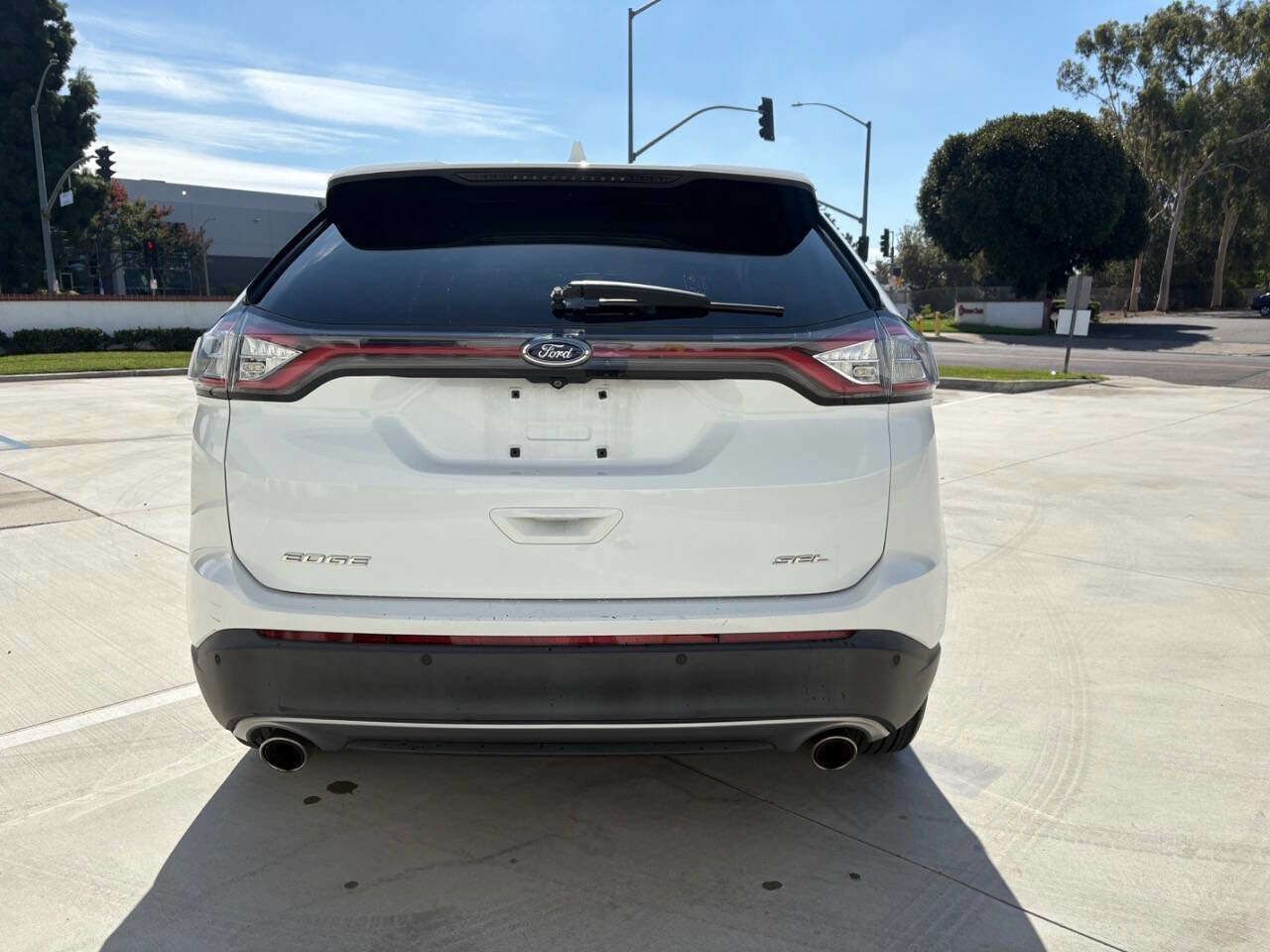 Used 2015 Ford Edge SEL image 5