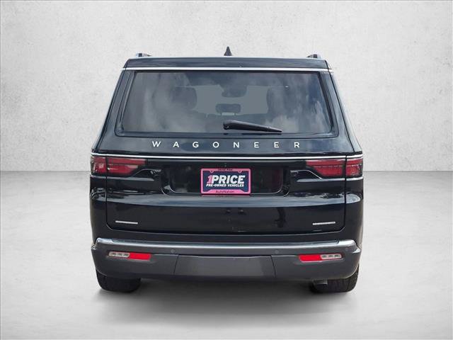 Used 2022 Jeep Wagoneer Series III w/ Premium Group I AWD/4WD image 7