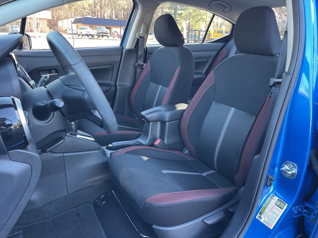 Used 2023 Nissan Versa SR w/ Trunk Package image 18