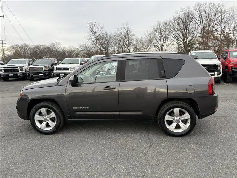 Used 2015 Jeep Compass High Altitude image 8