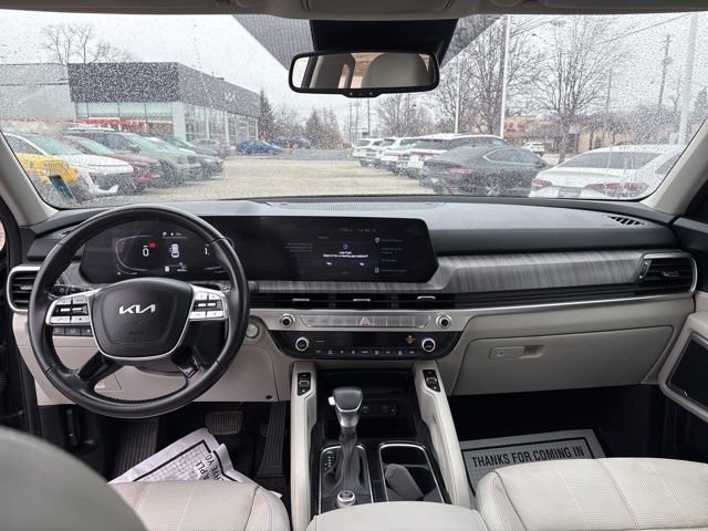 Used 2023 Kia Telluride EX image 25
