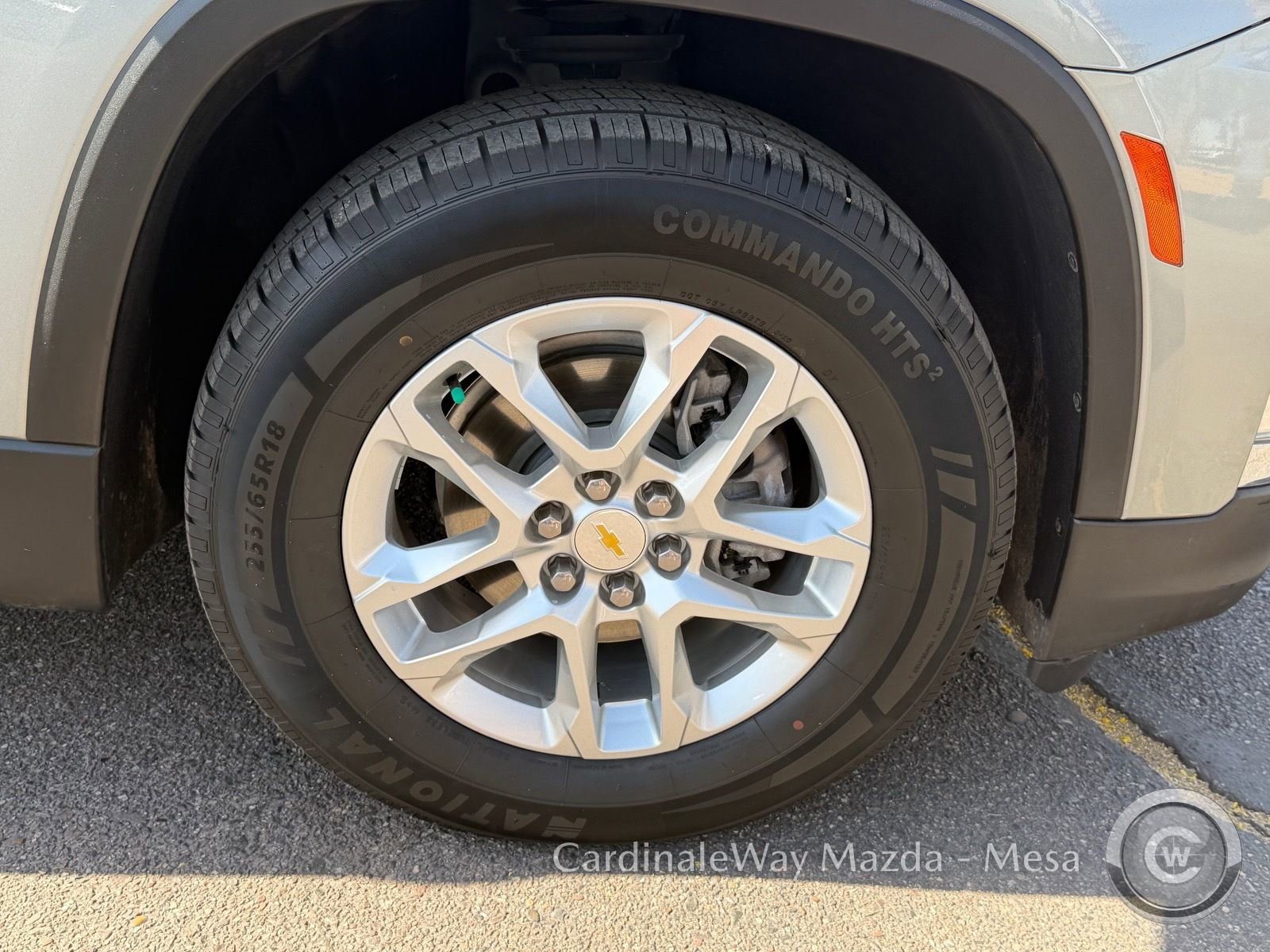 Used 2023 Chevrolet Traverse LS image 10